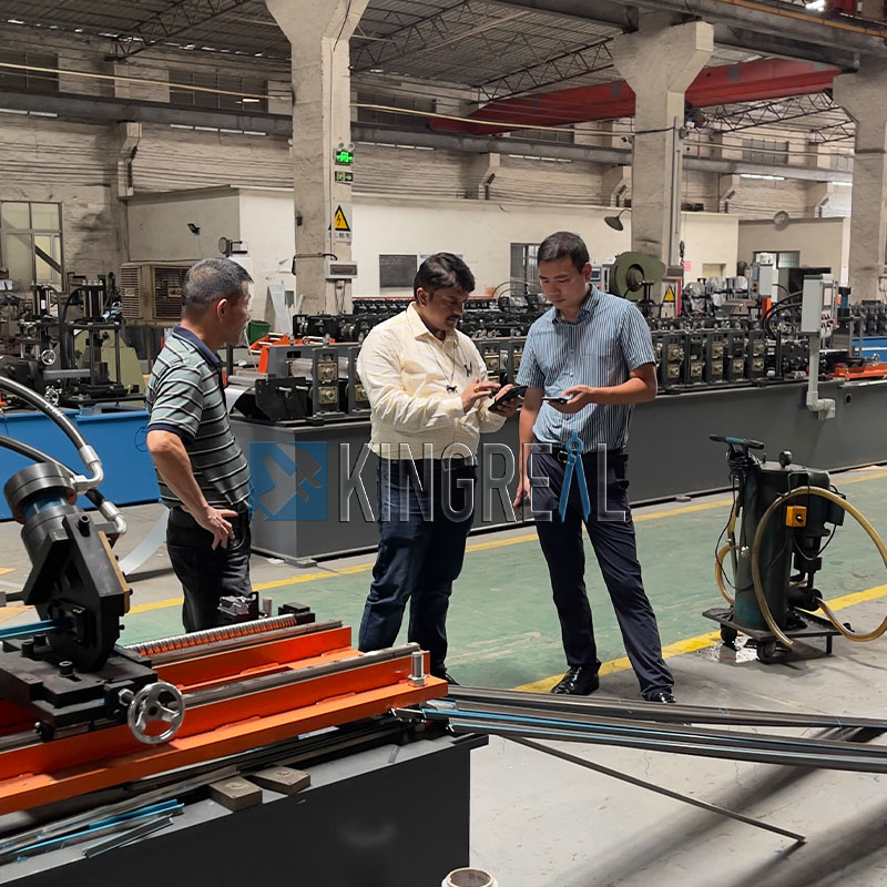 Линейный ленточный потолок рейка Линия-2 Линейный ленточный потолок рейка Линия-2