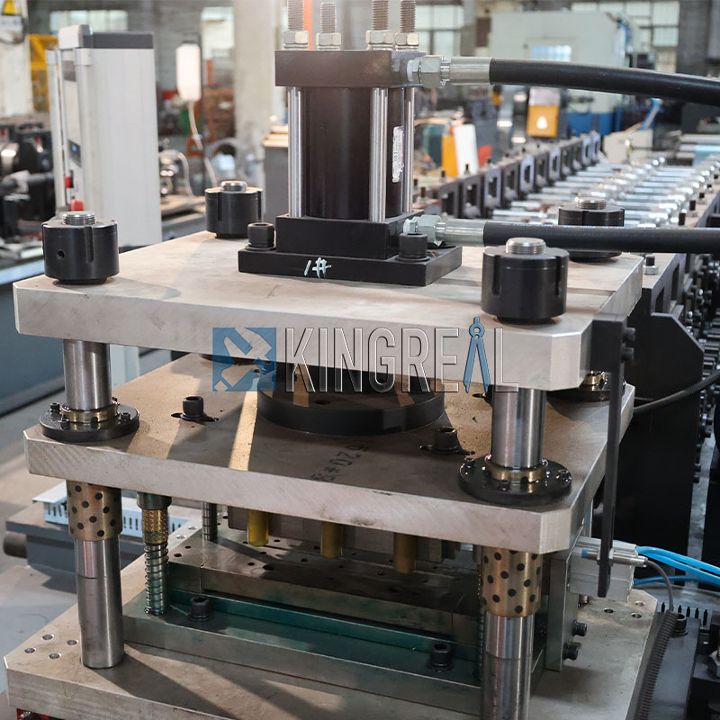 Линейный ленточный потолок рейка Линия