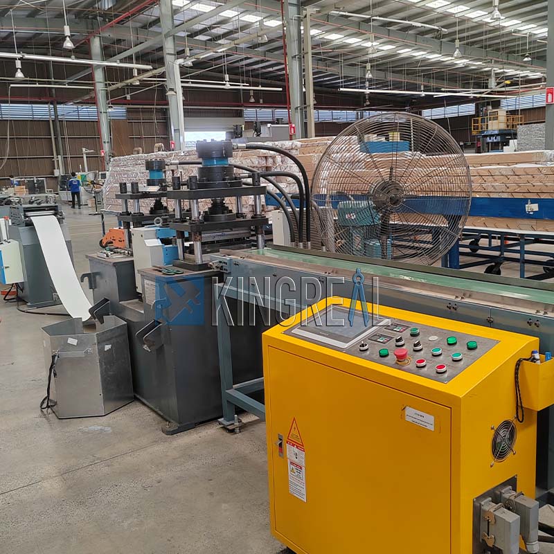 Линейный ленточный потолок рейка Линия