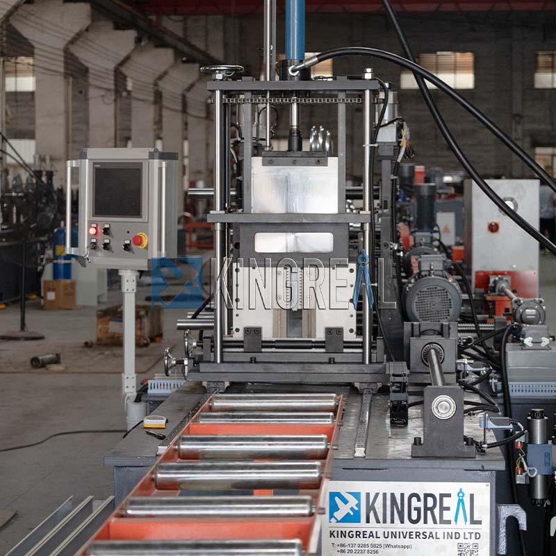 кубообразные реечные потолки Машина