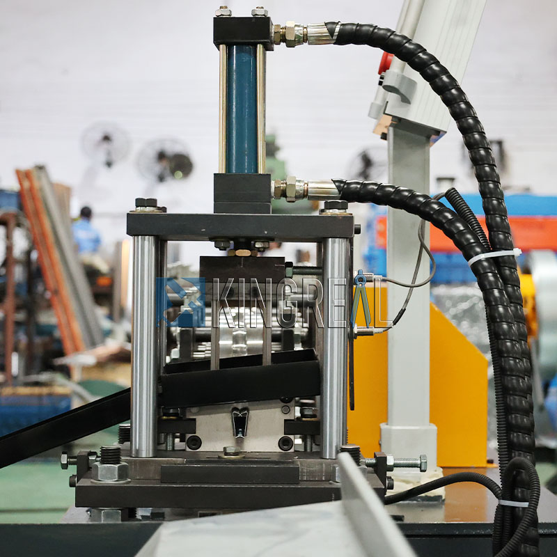 Треугольный профиль для кассет Станок